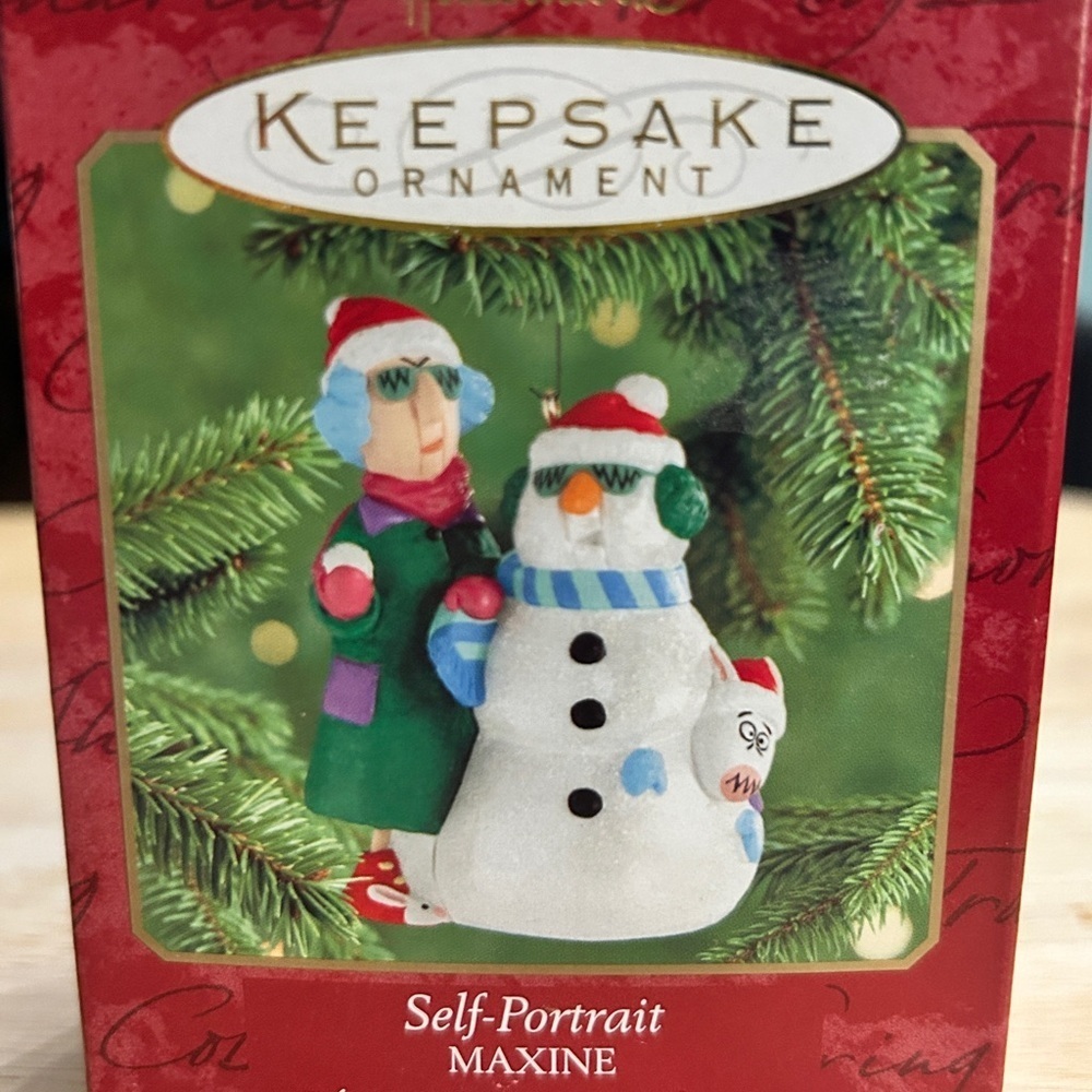 KEEPSAKE Maxine Holiday, Ornament, 2000